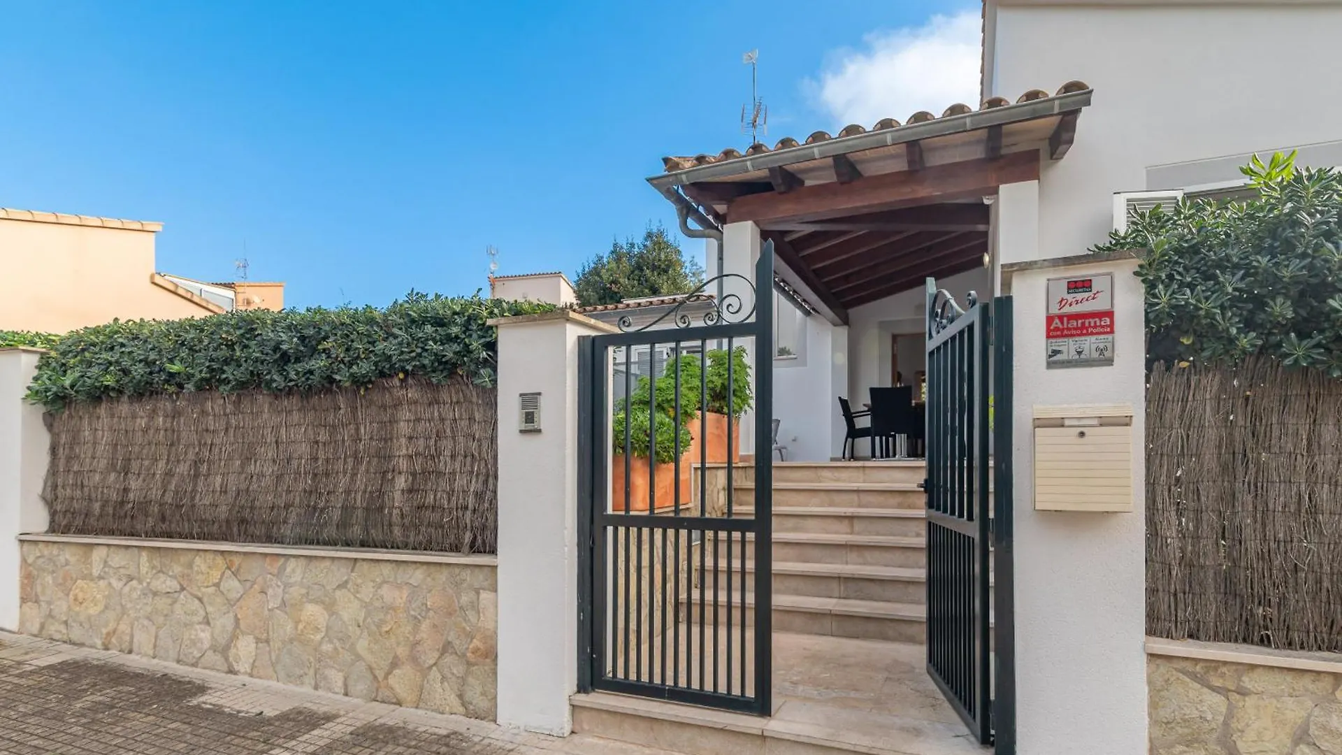 Solar 198 Bonaire By Sealand Villas Alcudia