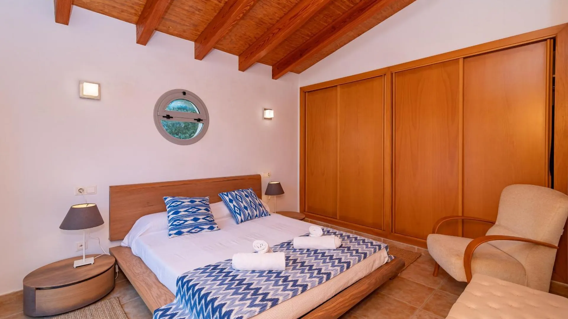 Solar 198 Bonaire By Sealand Villas Alcudia